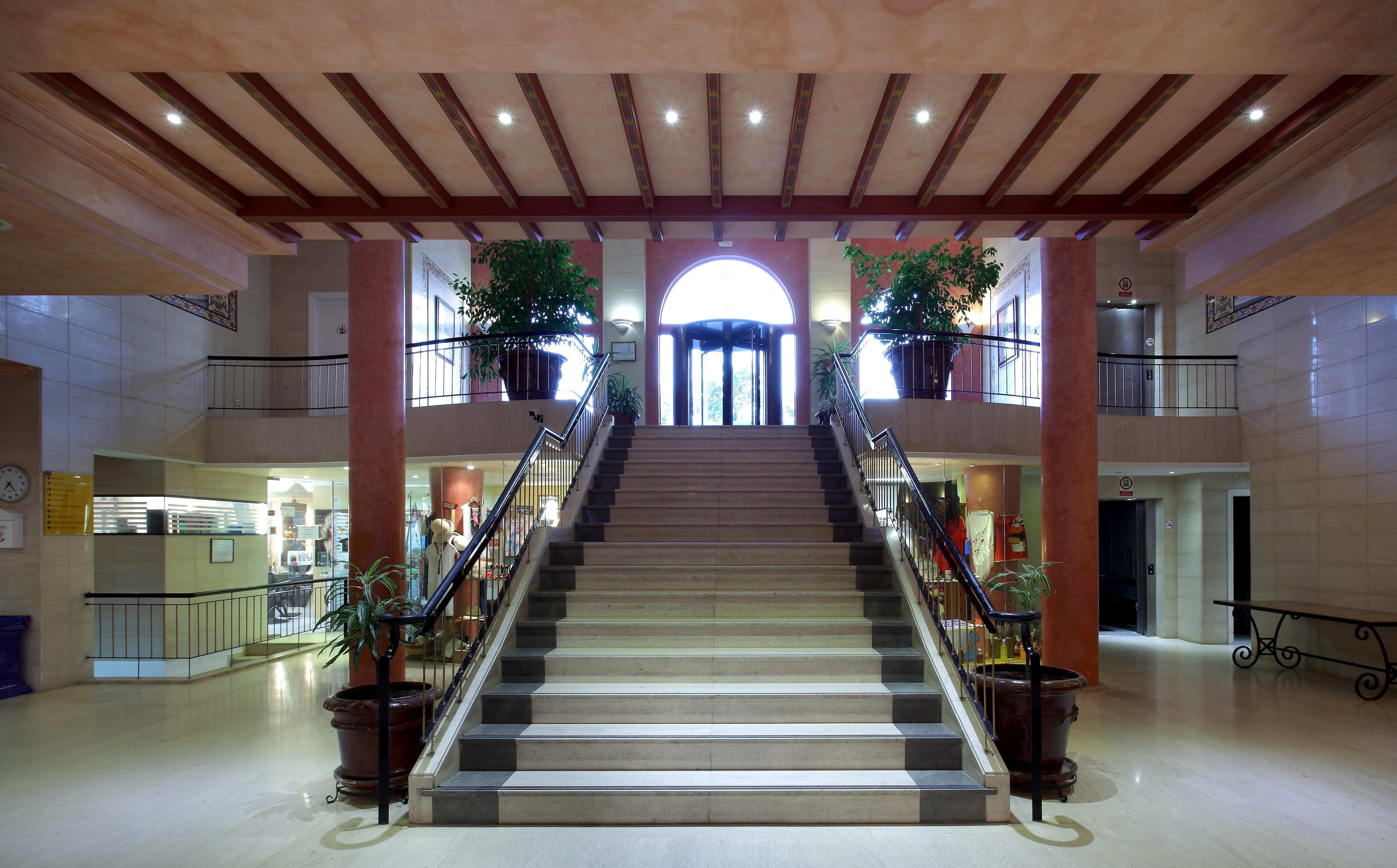 Exe Gran Hotel Solucar Sanlucar la Mayor Exterior photo